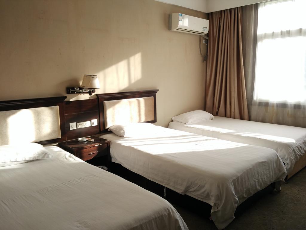 Wudang International Youth Hostel Tancsangkou Kültér fotó